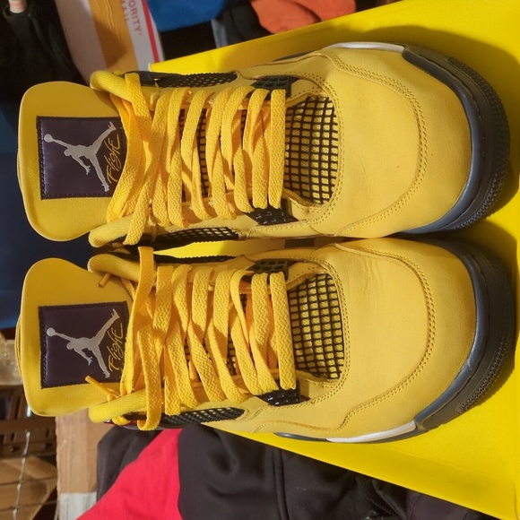 Sold - Picture 3 of 6